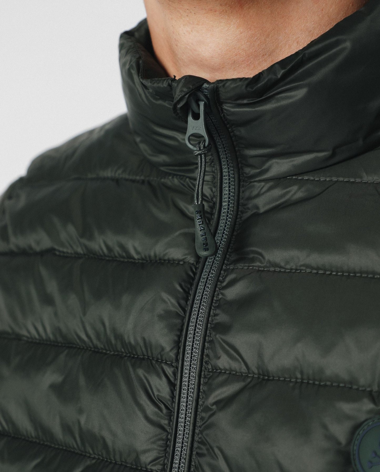 CHALECO ACOLCHADO LOGO CALAVERA