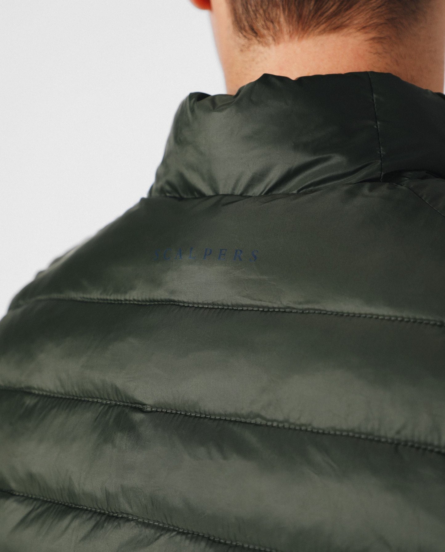 CHALECO ACOLCHADO LOGO CALAVERA