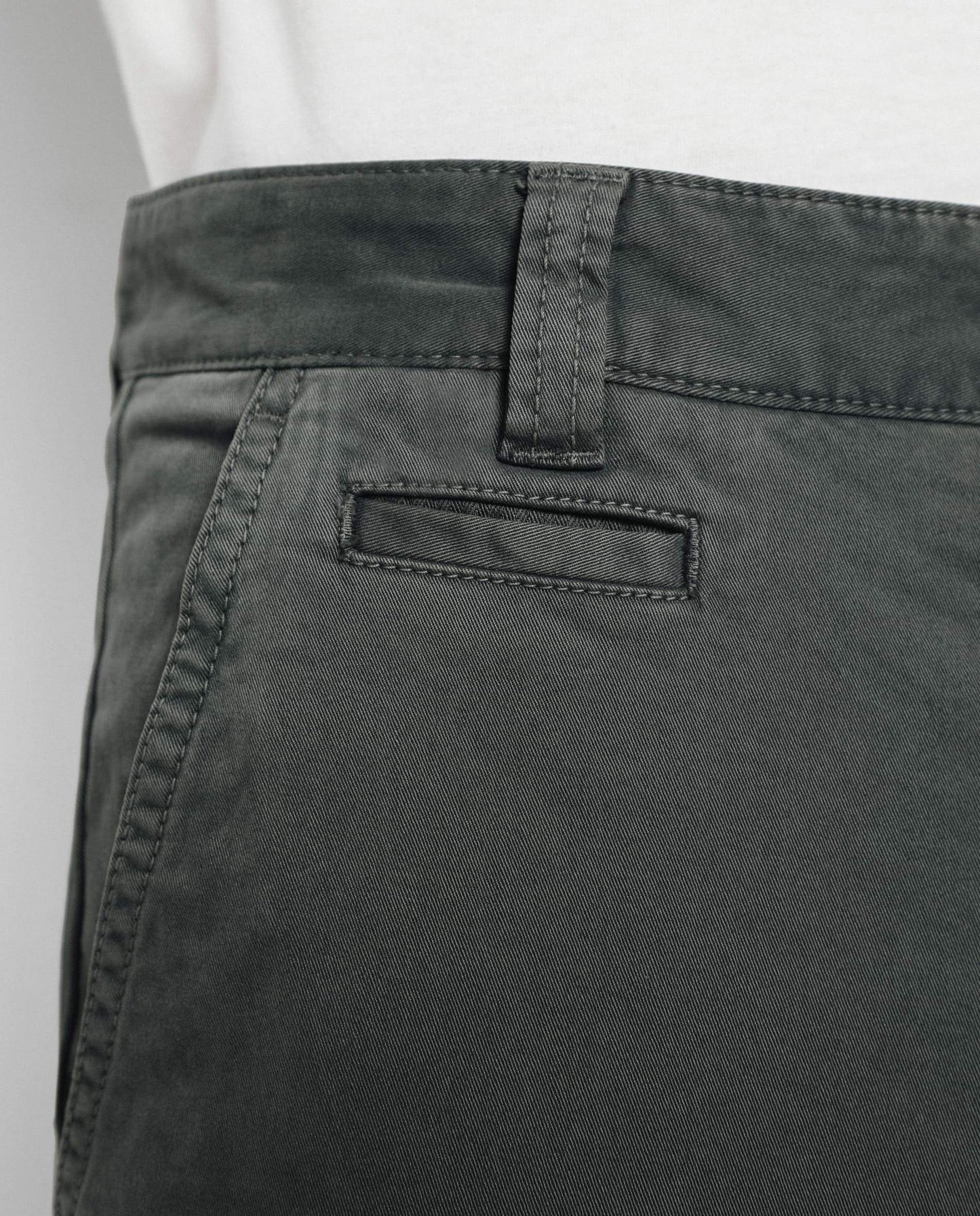 PANTALÓN CHINO BÁSICO