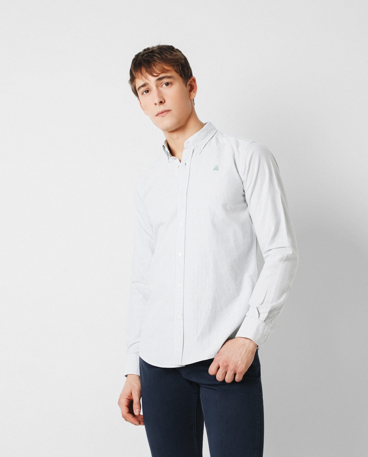 CAMISA OXFORD BÁSICA