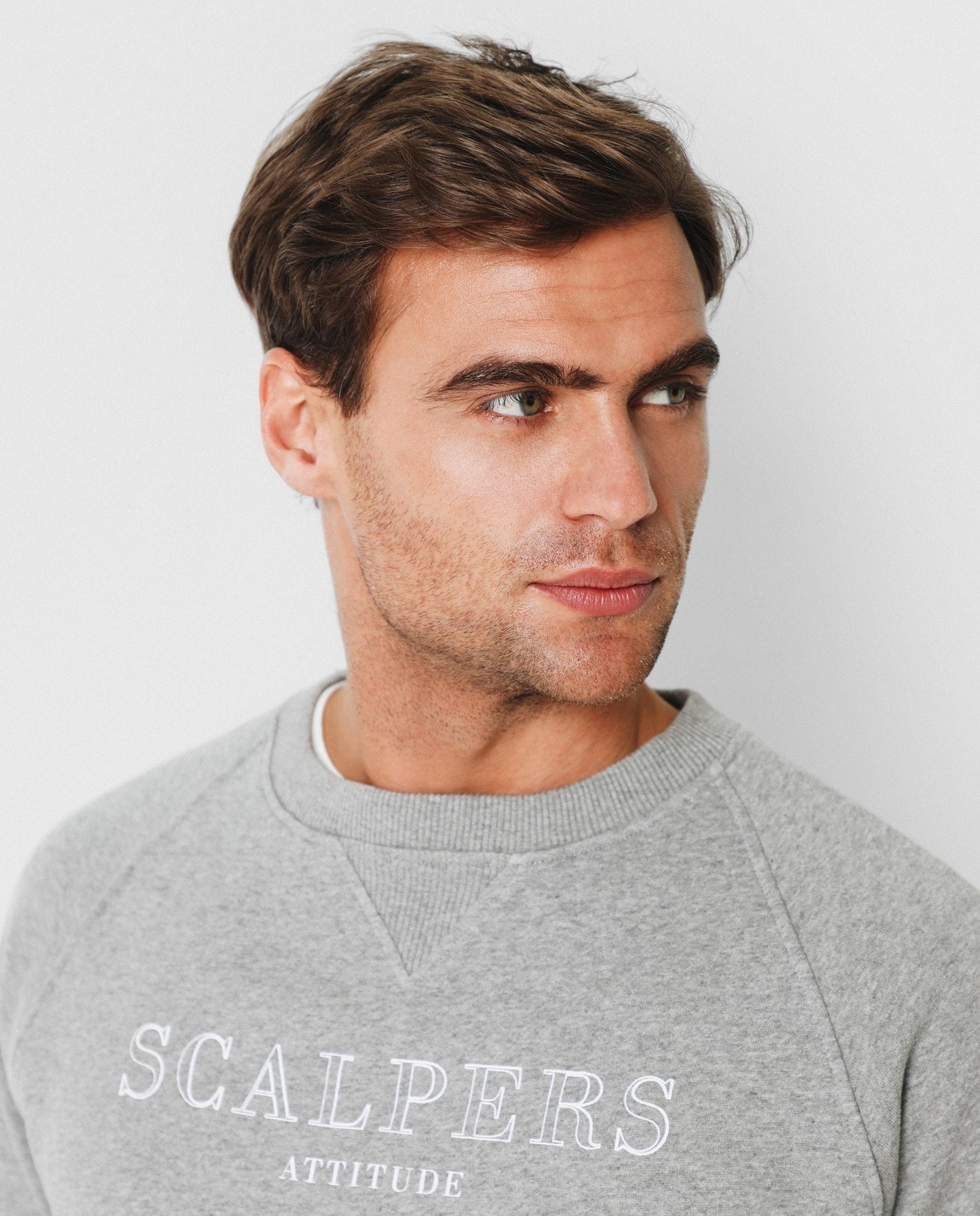 SUDADERA DETALLE RIB CUELLO