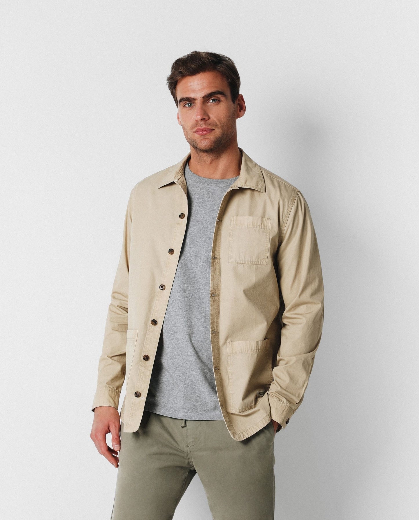SOBRECAMISA BOLSILLOS