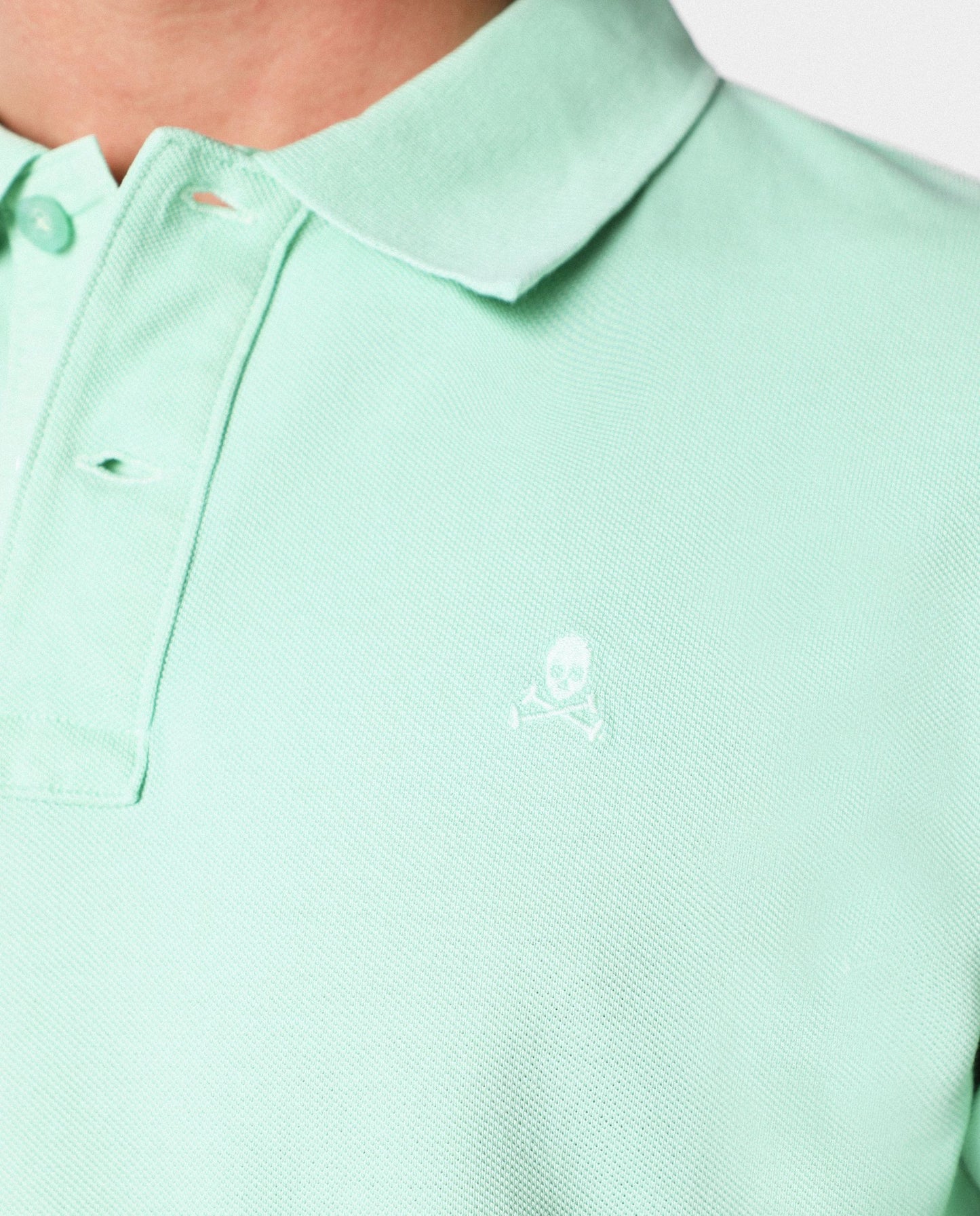 POLO BÁSICO CALAVERA